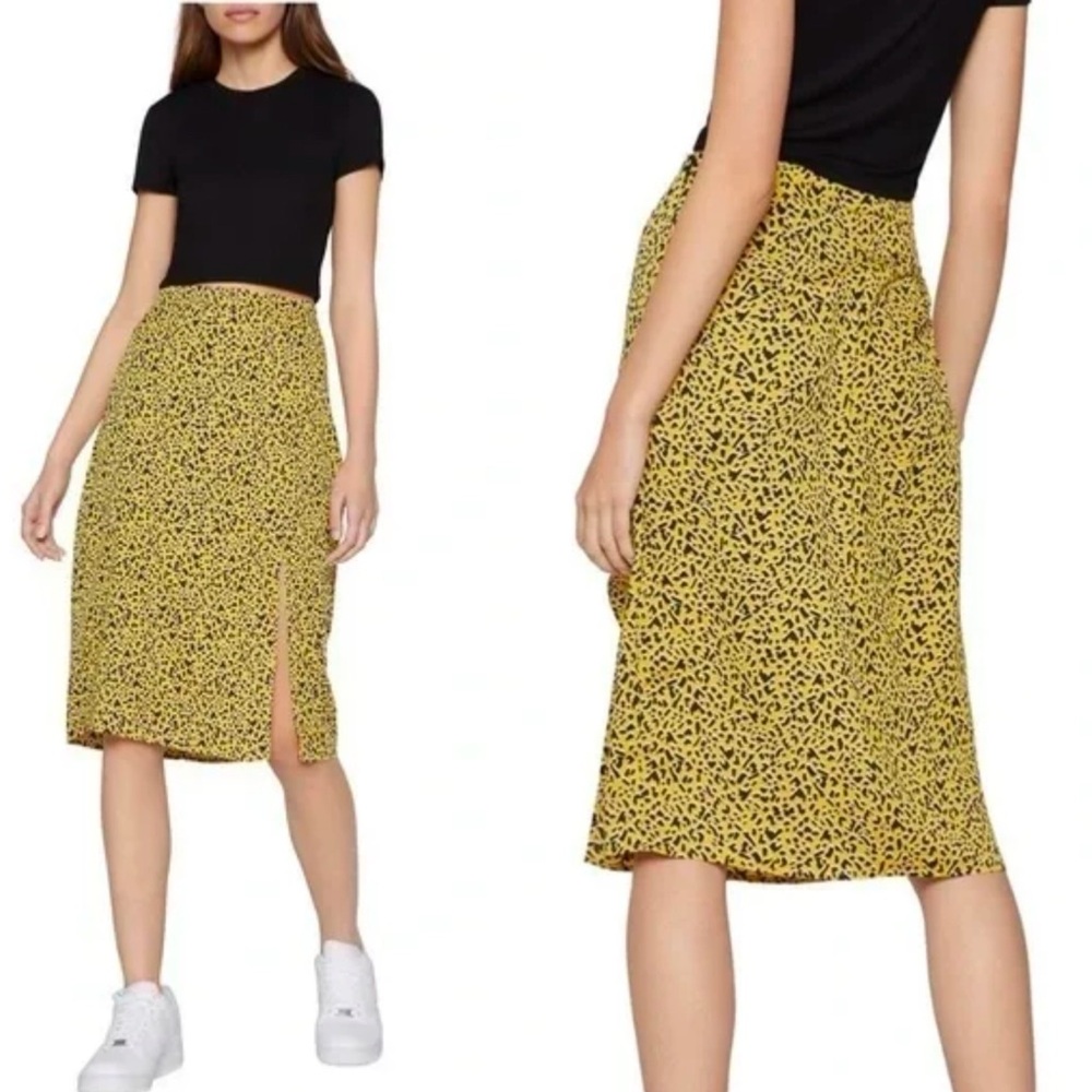 Women’s NWT BCBGeneration Front Slit Skirt Yellow & Black Leopard, size 2